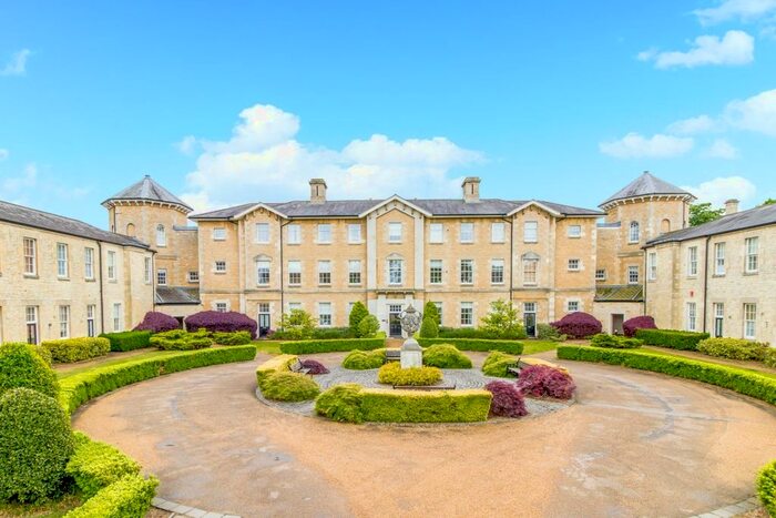 2 Bedroom Flat To Rent In Mandelbrote Drive, Littlemore, Oxford, OX4