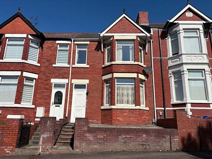 3 Bedroom Terraced House For Sale In Woodlands Road, Barry, CF63