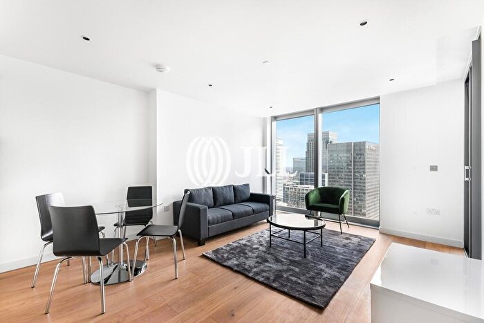 1 Bedroom Flat To Rent In Landmark Pinnacle, Marsh Wall, E14