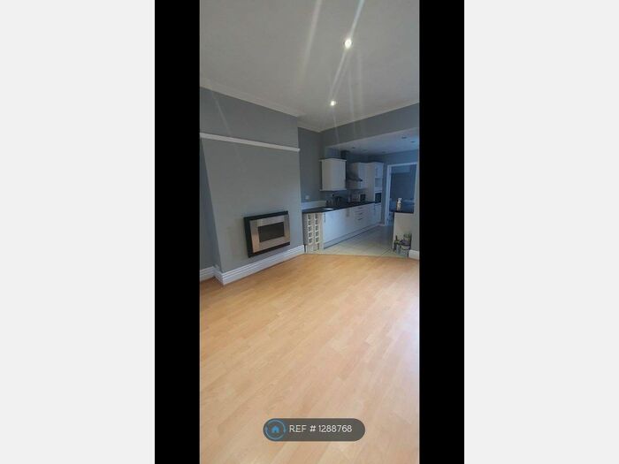 2 Bedroom Flat To Rent In Jesmond, Newcaatle Upon Tyne NE2