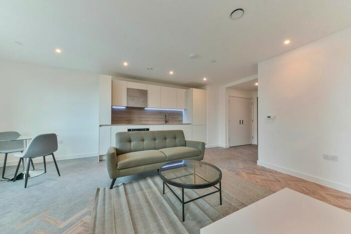 Studio To Rent In Skyline Apartments, Three Waters, London, E3