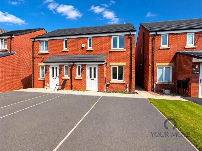 3 Bedroom Semi Detached House To Rent In Chestnut Avenue, Blackburn, Lancashire, BB1