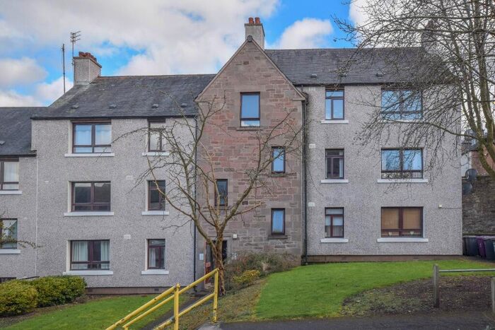 2 Bedroom Flat To Rent In Goosecroft, Forfar, Angus, DD8