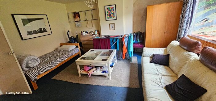 2 Bedroom Detached House To Rent In Bonnick Close, Luton, LU1