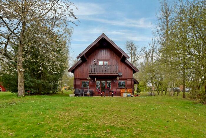 2 Bedroom Detached House To Rent In The Grove, Harleyford, Henley Road, Marlow, SL7