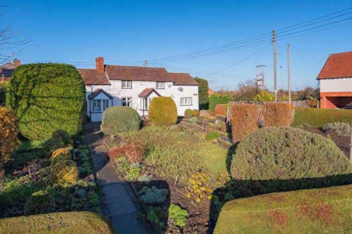 2 Bedroom Detached House For Sale In Sherridge Road, Leigh Sinton, Malvern, Worcestershire, WR13