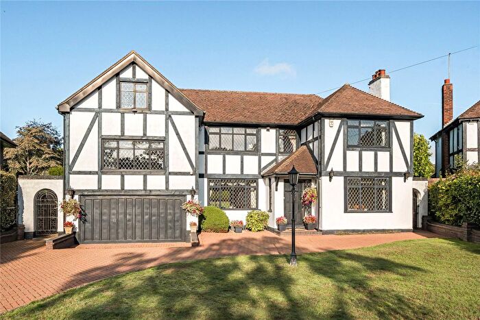 5 Bedroom Detached House For Sale In Marlings Park Avenue, Chislehurst, BR7