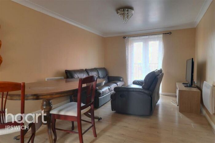 2 Bedroom Flat To Rent In Celestion Drive, Ipswich, IP3