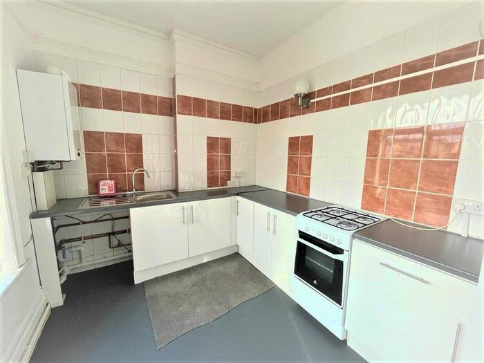 1 Bedroom Studio To Rent In Goddington Road, Rochester, Kent, ME2