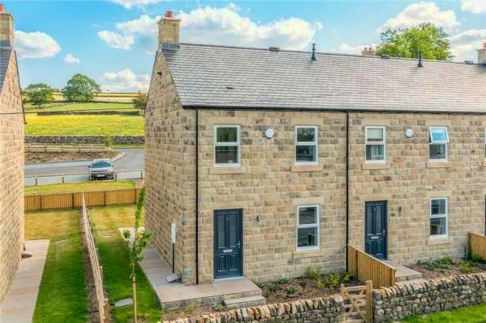 3 Bedroom End Of Terrace House For Sale In Deer Glade Court, Darley, HG3