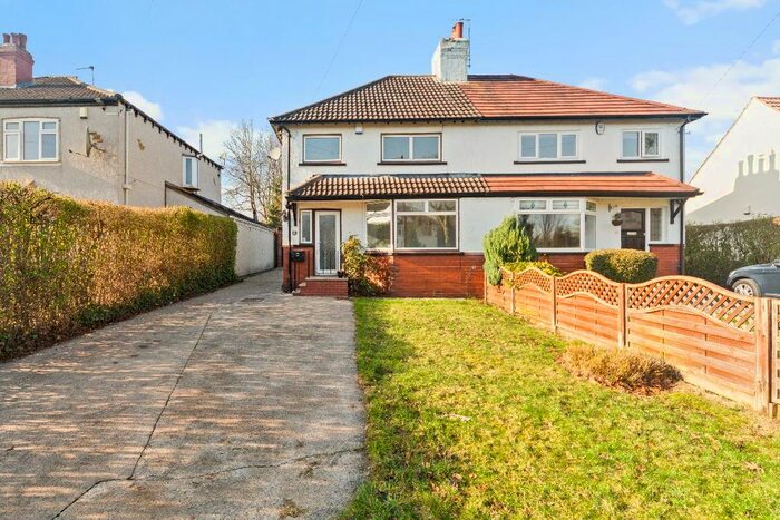 3 Bedroom Semi-Detached House To Rent In Broomfield, Adel, Leeds, LS16