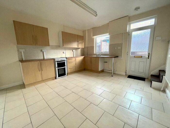 2 Bedroom House To Rent In Agnes Terrace, S70
