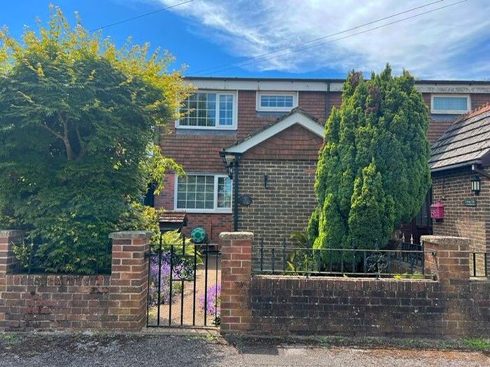 3 Bedroom Property To Rent In Nutsey Close, Totton, Southampton, SO40