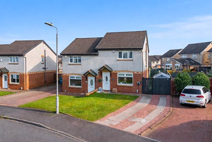 3 Bedroom Semi Detached House For Sale In Briarcroft Drive, Robroyston, Glasgow, G33