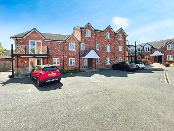3 Bedroom Apartment For Sale In Warwick Road, Kenilworth, Warwickshire, CV8