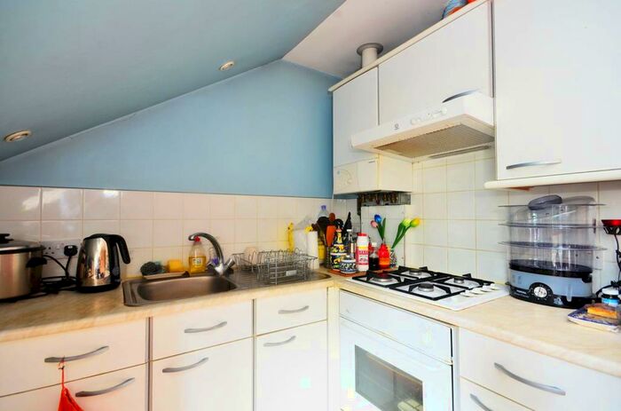 Studio To Rent In Pond Road, Stratford, London, E15