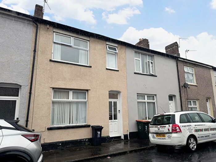 4 Bedroom House To Rent In Bath Street, Newport, NP19