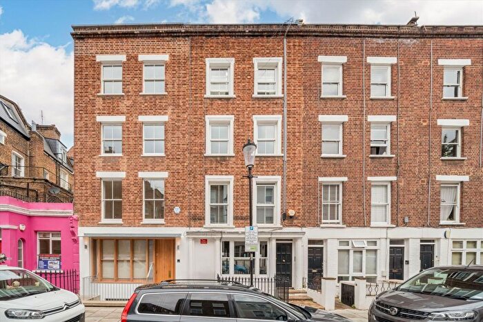 4 Bedroom Flat To Rent In Lonsdale Road, Notting Hill, W11