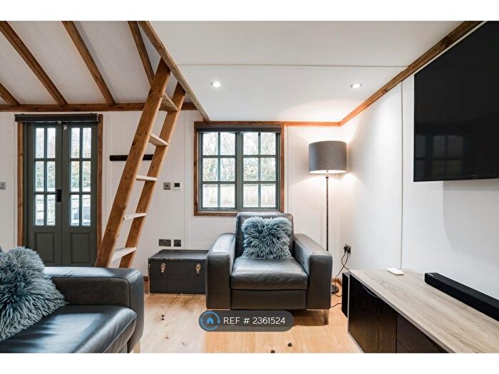 2 Bedroom Detached House To Rent In Main Road, Westerham, TN16