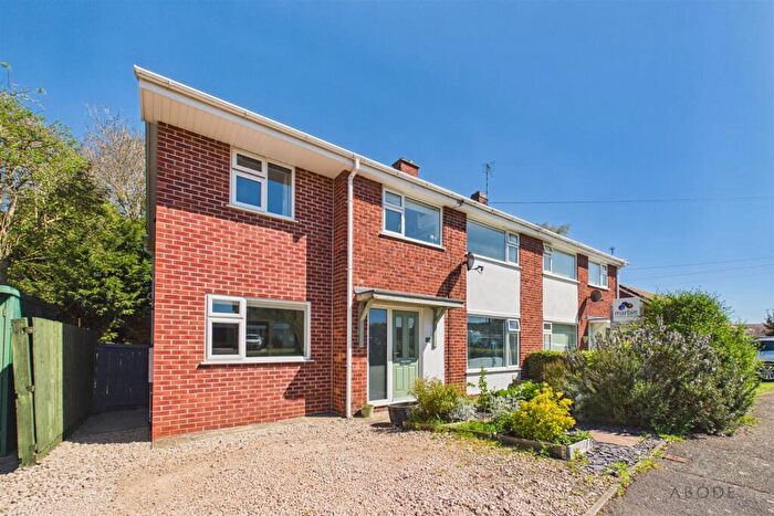 4 Bedroom Semi-Detached House For Sale In The Woodcroft, Diseworth, DE74
