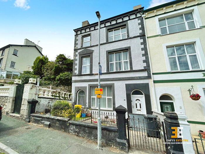9 Bedroom End Of Terrace House For Sale In Church Walks, Llandudno, LL30