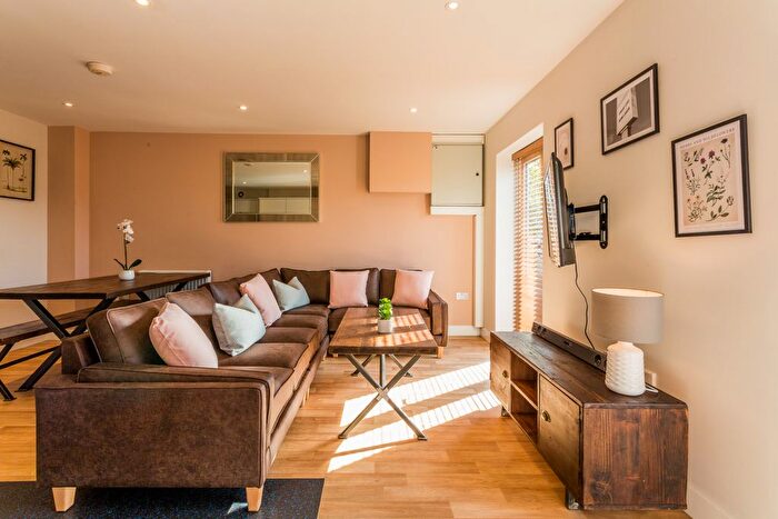 8 Bedroom Flat To Rent In St Hilds Lane, Durham, DH1