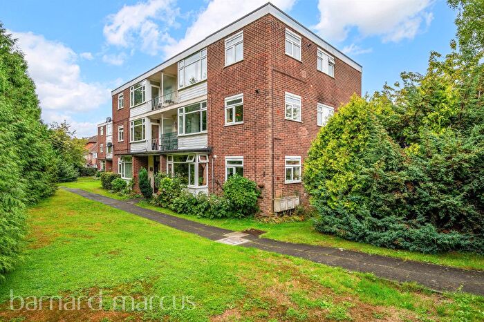 2 Bedroom Flat For Sale In London Road, Redhill, RH1