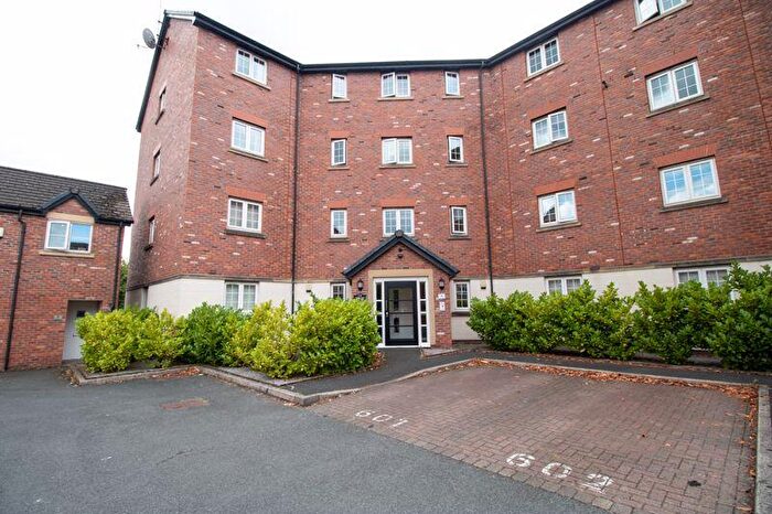 2 Bedroom Flat To Rent In Vickery Court, Giants Seat Grove, Agecroft, Swinton., M27