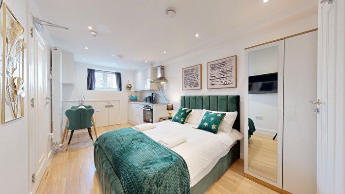 Studio To Rent In Edgware Road, London, W2