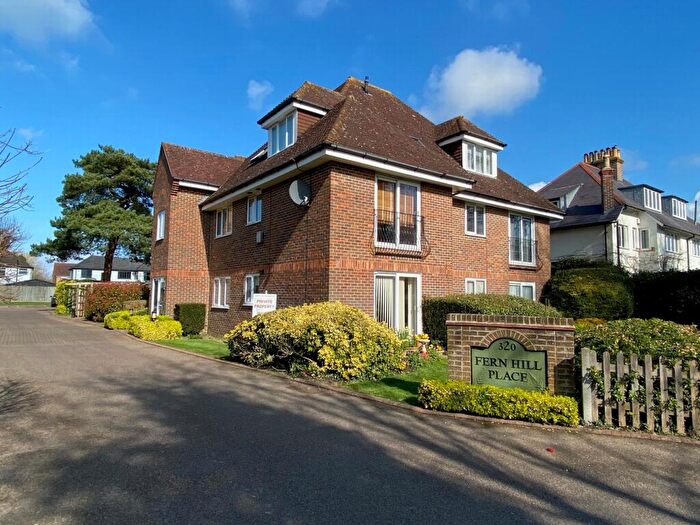 2 Bedroom Flat For Sale In Tubbenden Lane South, Farnborough Village, BR6