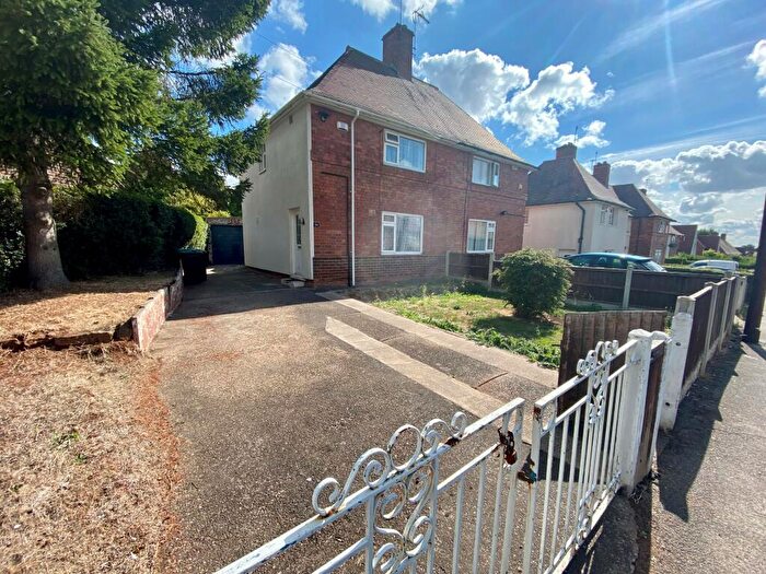 3 Bedroom House To Rent In Amersham Rise, Aspley, NG8