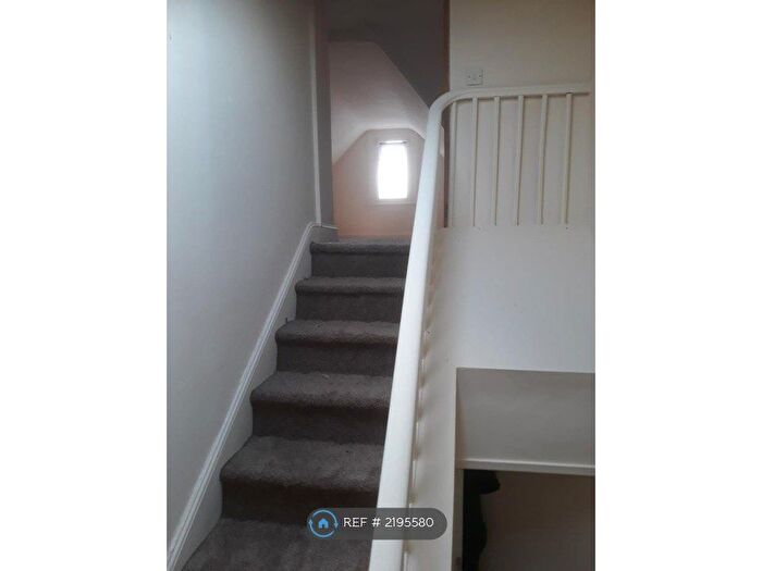 1 Bedroom Flat To Rent In Woodchurch Lane, Birkenhead, CH42