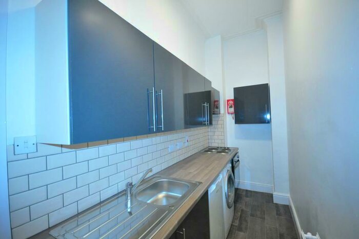 1 Bedroom Flat To Rent In Hyde Park Road, Hyde Park, Leeds, LS6