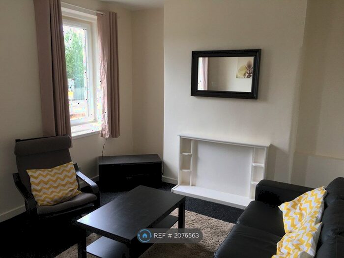 2 Bedroom Flat To Rent In Stevenson Drive, Edinburgh, EH11