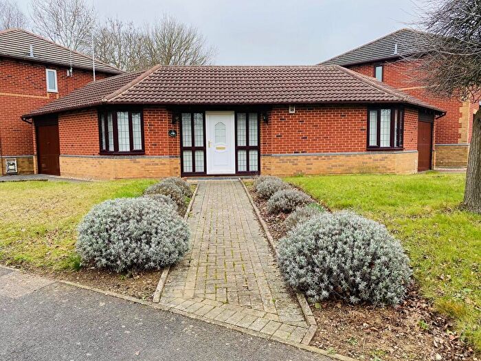 1 Bedroom Detached Bungalow To Rent In Rochelle Way, Northampton, ., NN5