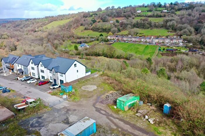 4 Bedroom Land For Sale In The Glade, Blackwood, NP12