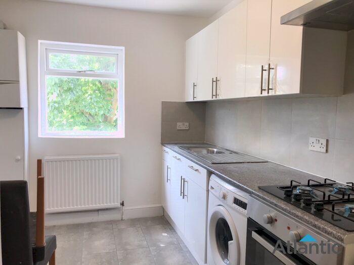 1 Bedroom Flat To Rent In Gloucester Road, Edmonton, N18