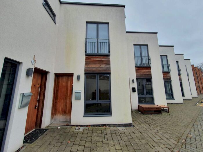 1 Bedroom Property To Rent In Mastins Court, Boston, PE21