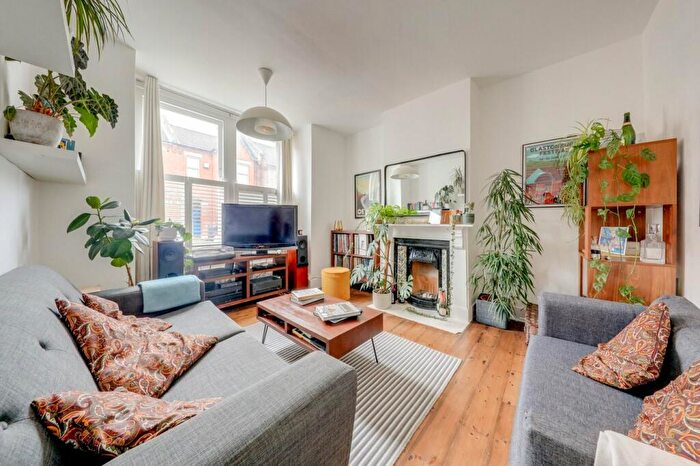 2 Bedroom Flat To Rent In Shipman Road, Forest Hill, London, SE23