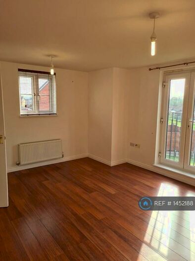 2 Bedroom Flat To Rent In Heather Gardens, North Hykeham, Lincoln, LN6