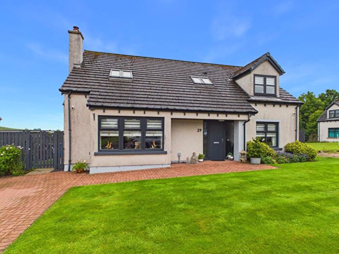 5 Bedroom Detached House For Sale In Raeburn Common, Pettinain, ML11