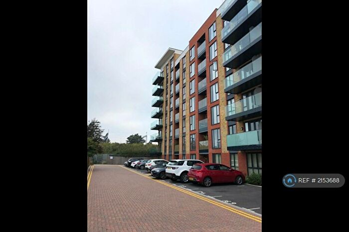 2 Bedroom Flat To Rent In Oscar Wilde Road, Reading, RG1