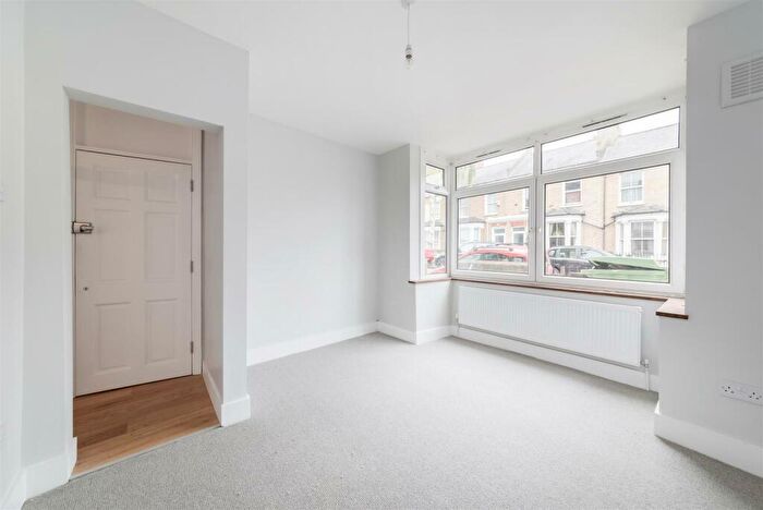 1 Bedroom Apartment To Rent In Waghorn Street, SE15