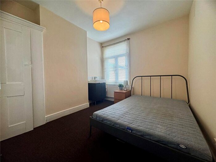 Property To Rent In Davidson Road, Croydon, CR0