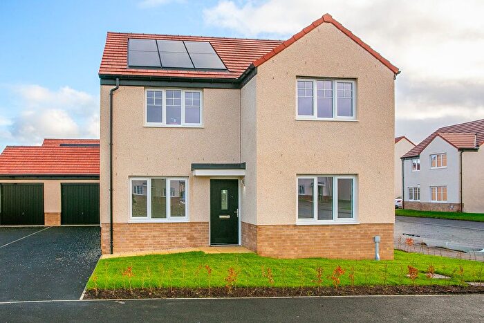 4 Bedroom Detached House For Sale In Off Scott Glynn Walk, Tranent, EH33