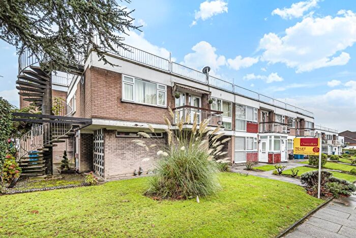 3 Bedroom Flat To Rent In Marsh Lane, Stanmore, HA7