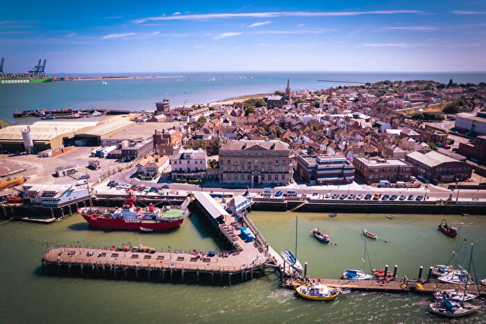 1 Bedroom Flat For Sale In The Quay, Harwich, CO12