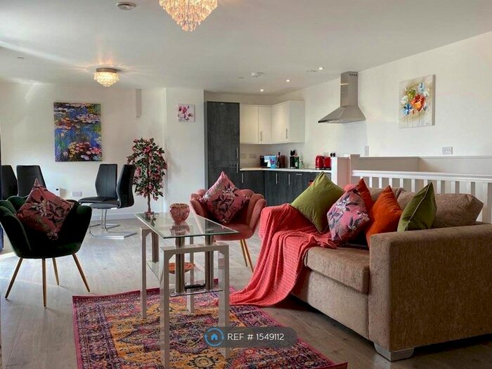 2 Bedroom Flat To Rent In Broadway, Peterborough, PE1