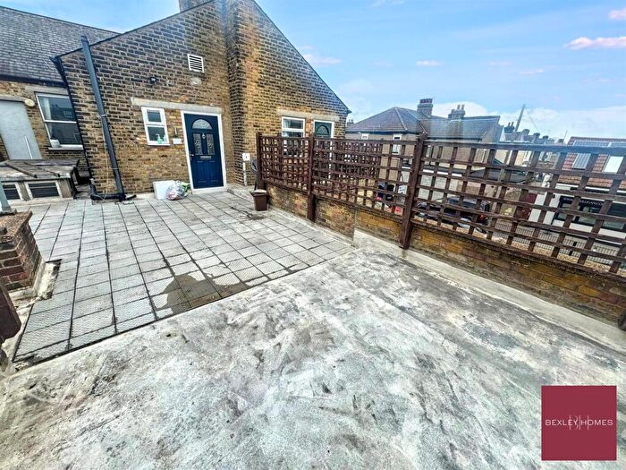 2 Bedroom Flat To Rent In Bexley Road, Erith, DA8