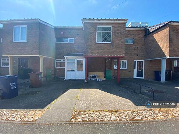 4 Bedroom Terraced House To Rent In Edward Place, Newcastle Upon Tyne, NE4